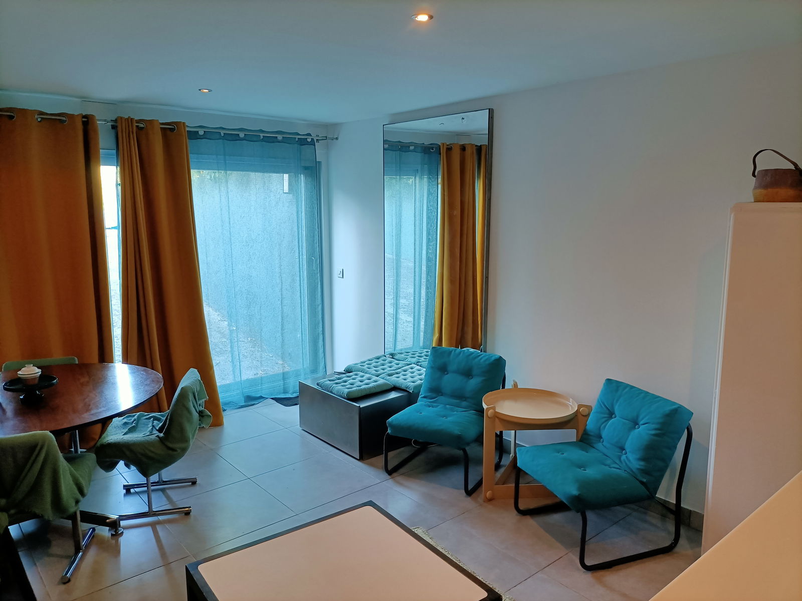 Independent Studio Antibes 85343