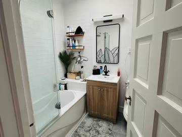 Colocation à louer à Montréal - photo 7 : salle de bain-7
