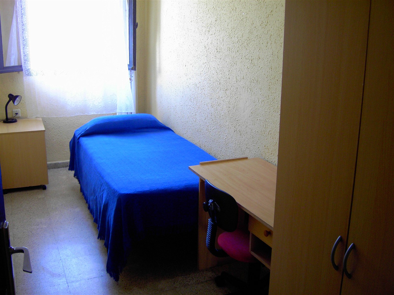 Itsenäinen Studio València 68197