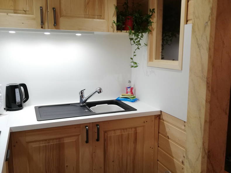 Hela Huset Montfaucon 69546-4