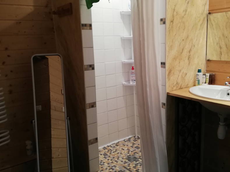 Logement Entier Montfaucon 69546-3
