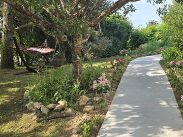 Logement entier à louer à Montfaucon - photo 14 : jardin-14