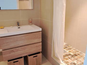 Logement entier à louer à Cul-De-Sac - salle de bain-7