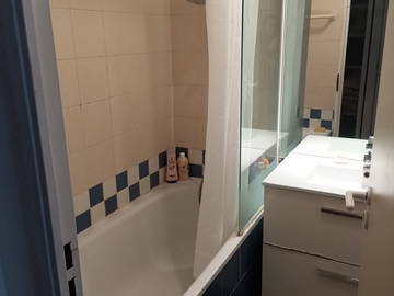Shared accommodation à louer à Paris - bathroom-5