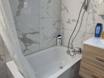 Logement entier à louer à Champigny-Sur-Marne - photo 37 : salle de bain-37