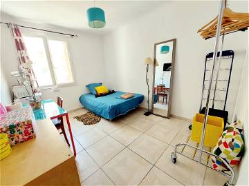 Roomlala | Logement Spacieux Proche Gare Et Centre-ville