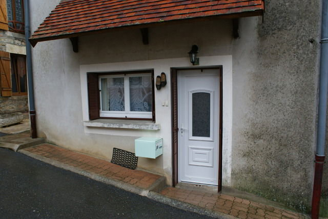 Kotimajoitus Saint-Lothain 33090