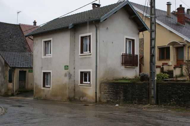 Kotimajoitus Saint-Lothain 33090
