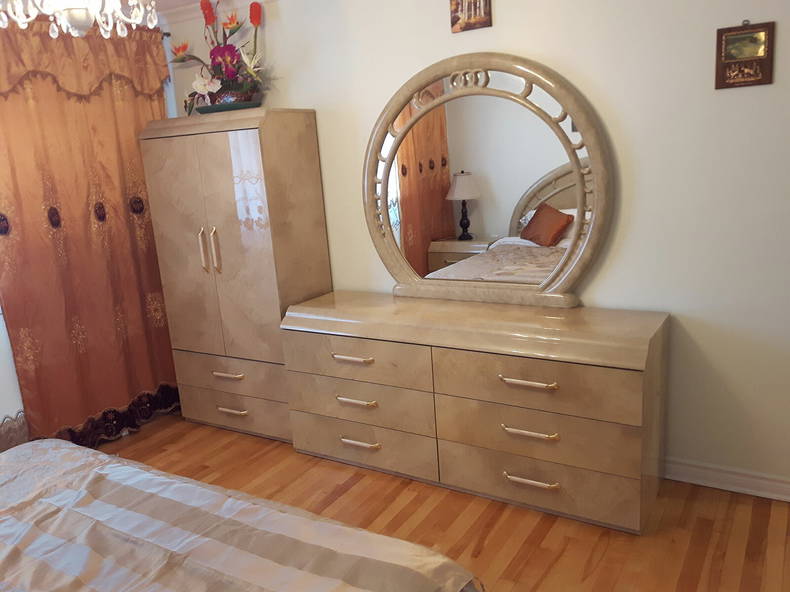 Hela Huset Longueuil 242765-3