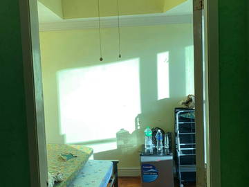 Colocation Makati 249943-4