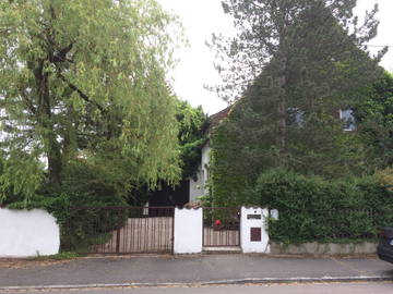 Roomlala | Looking For A Quiet Roommate In Exchange For Help In The Garden