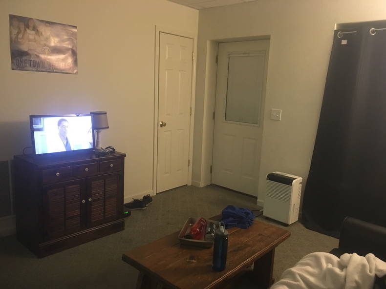 Quedarse En Casa Morehead 191885-1