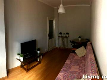 Roomlala | Looking For Flatmates. City Center 200€/month