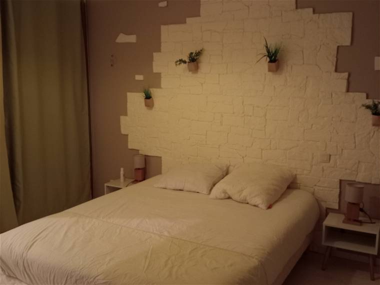 Homestay Saint-Denis-de-Gastines 401735-1