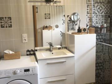 Chambre chez l'habitant à louer à Charvonnex - photo 1-1