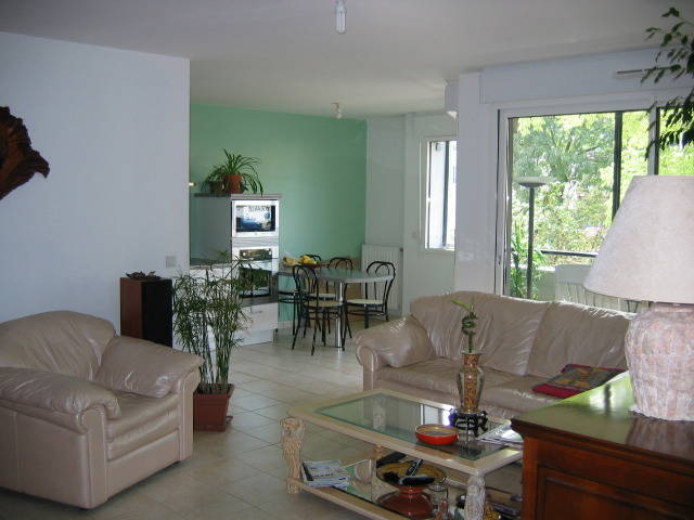 Homestay Villeurbanne 14425