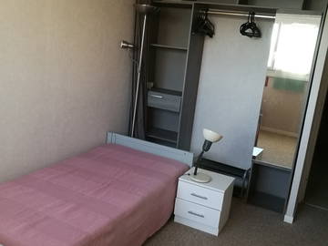 Homestay Montigny-Le-Bretonneux 663999-1