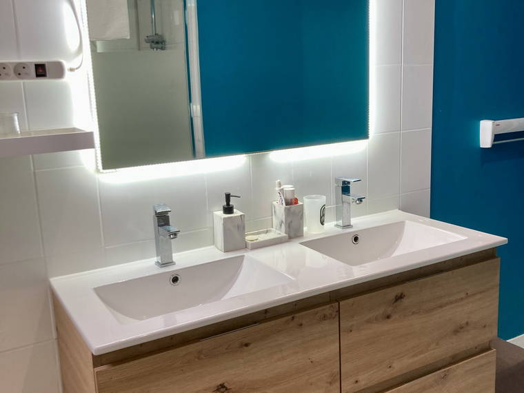 Kolokation Avrillé 637801