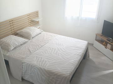 Chambre chez l'habitant à louer à Saint-Maurice-Sur-Aveyron - photo 8 : chambre-8