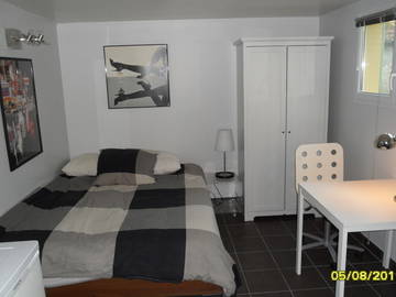 Room For Rent Fontainebleau 12616