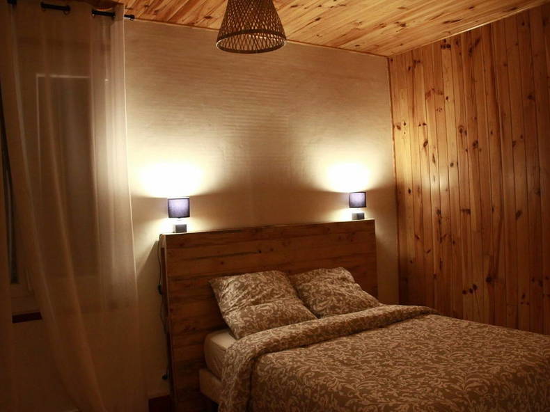 Entire Home La Courneuve 249842-4