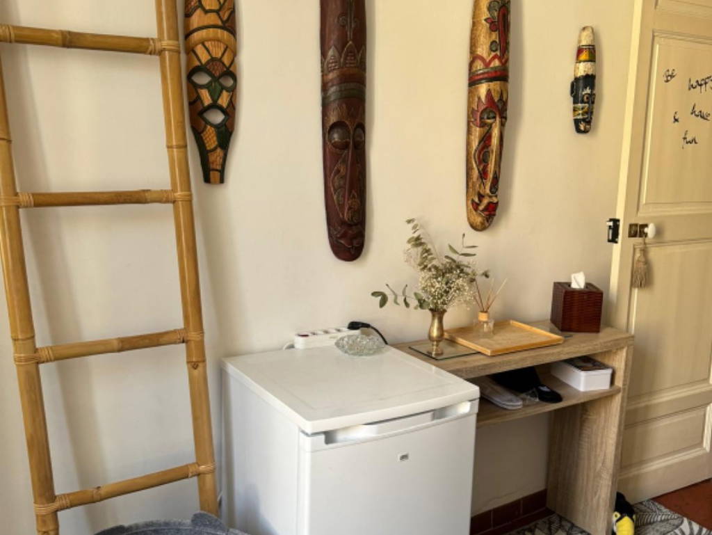 Habitación En Casa Del Anfitrión Toulon 578444-1