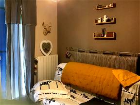Rent furnished room in single-storey house kitchen + baths