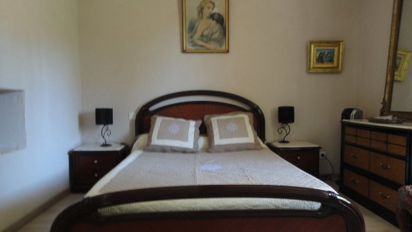 Ganz Haus Tarascon 64132