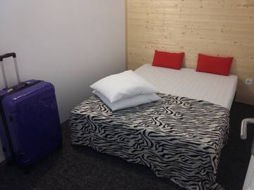 Roomlala | Łóżko i kawiarnia 1