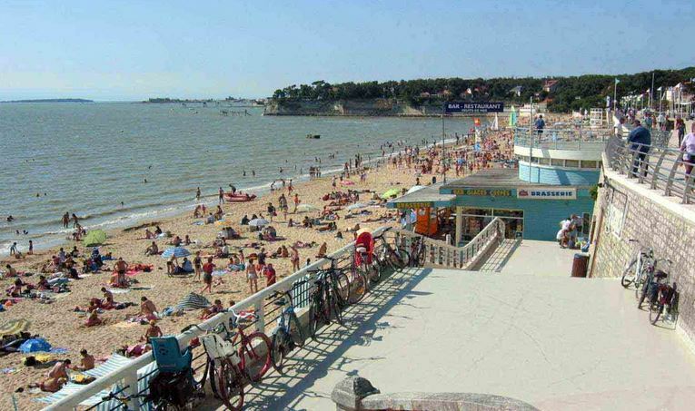 Pokoje Gościnne Saint-Laurent-de-la-Prée 146059