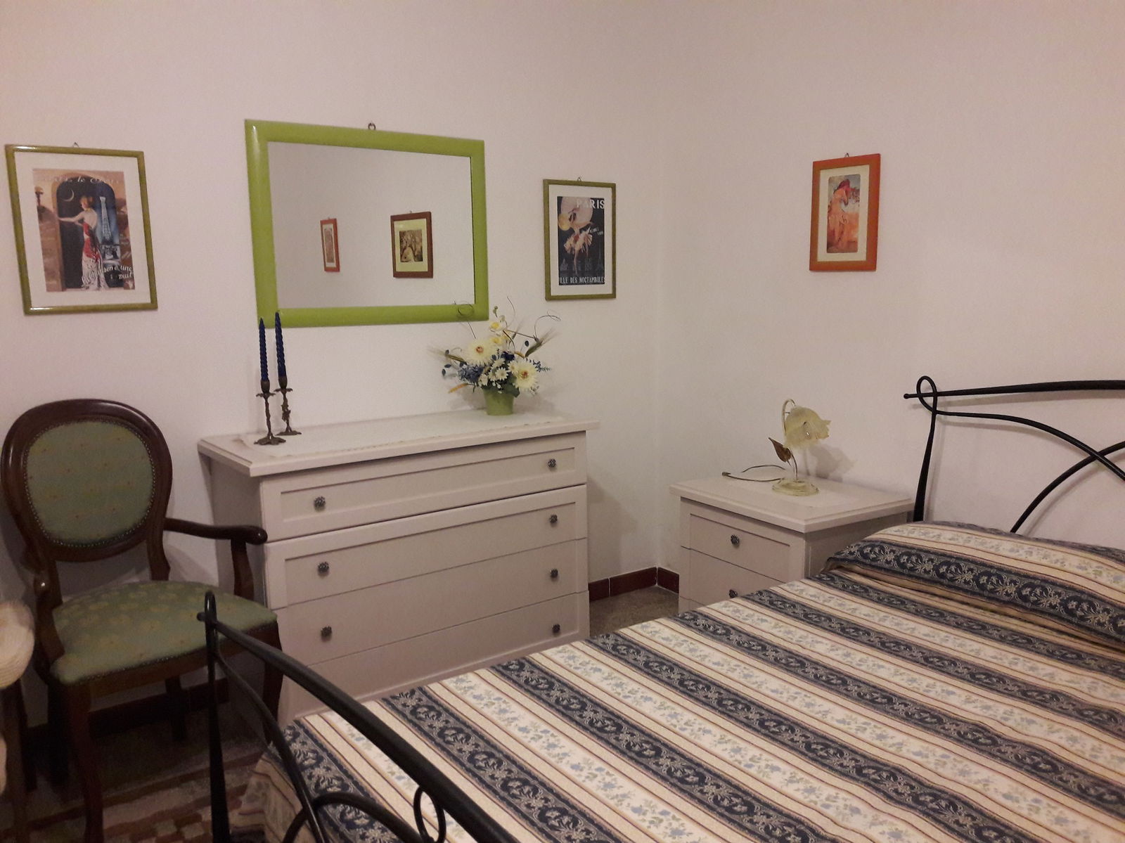 Estudio Independiente Lu Bagnu 30572
