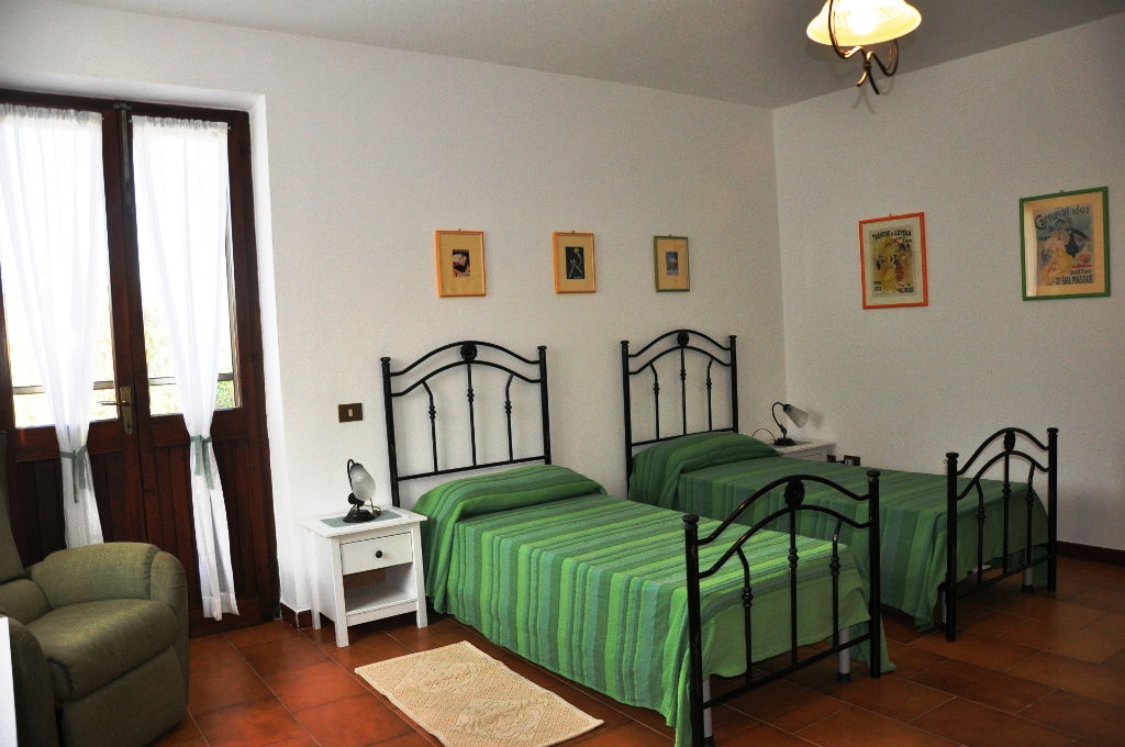 Estudio Independiente Lu Bagnu 30572
