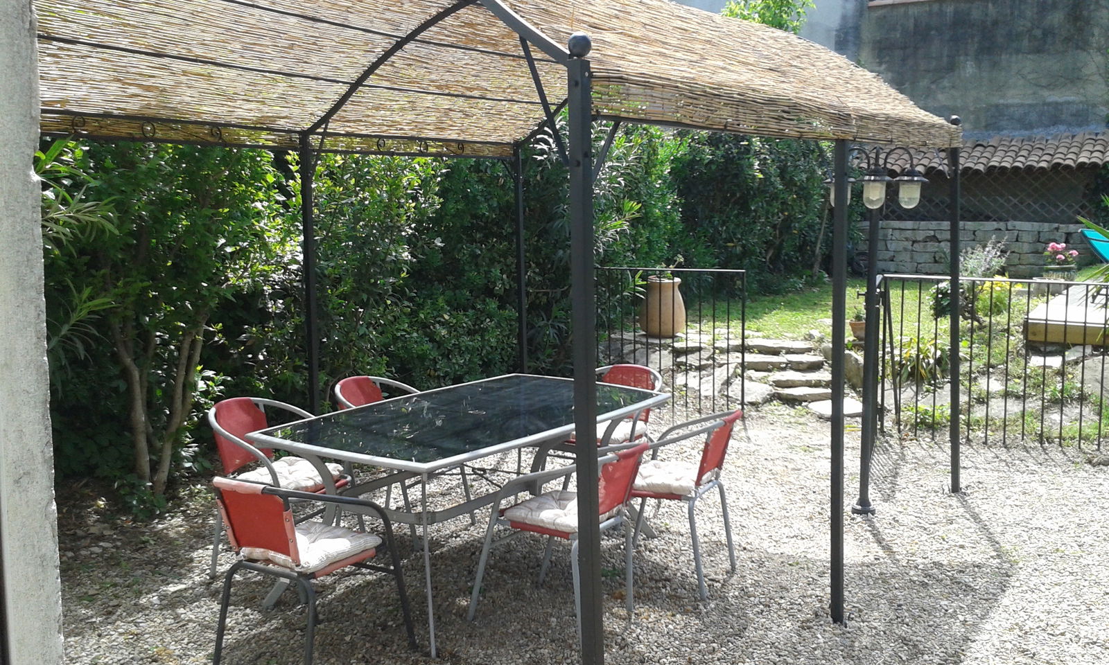 Hela Huset Avignon 109855