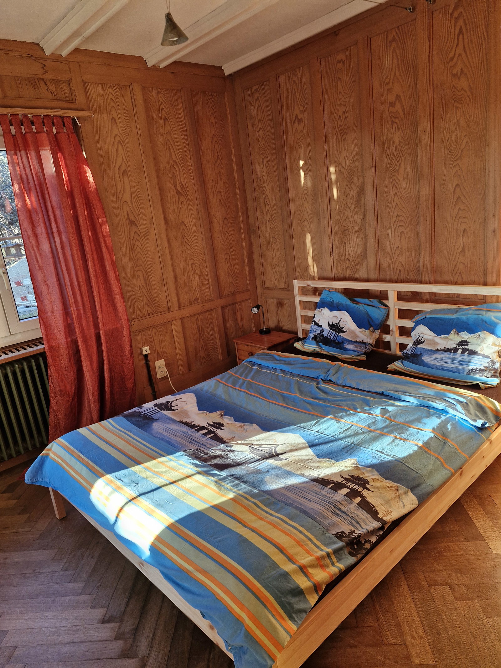Delat Boende Gampelen 678434