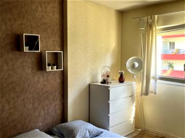 Roomlala | Luminoso appartamento di 50 m2 nel centro della città a Bondy