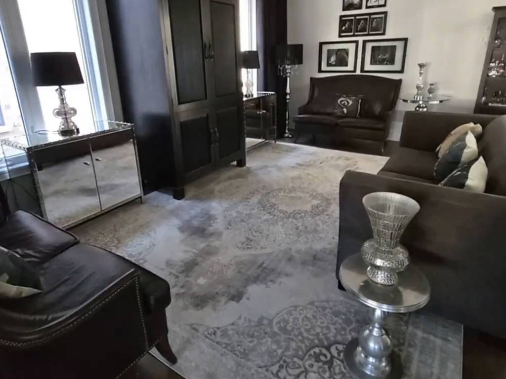 Colocation Newmarket 658848-1