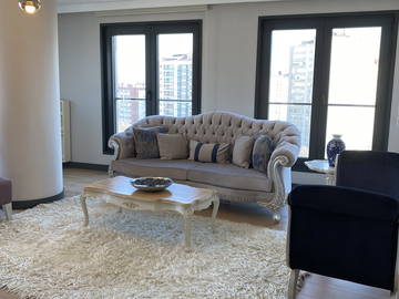 Roomlala | Luxe Spacieux Avec 3 BR + 2BA Au Coeur D'Istanbul