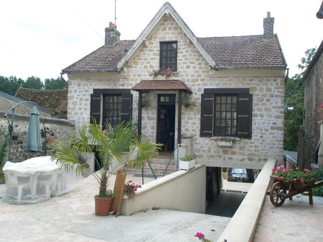 Colocatie Osny 34890