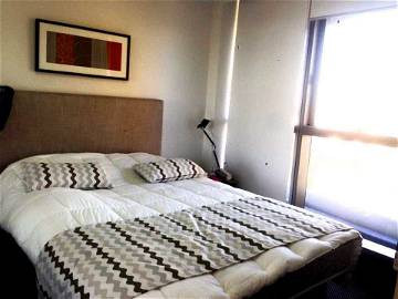 Roomlala | Luxurious Room On Rent!! Meriton