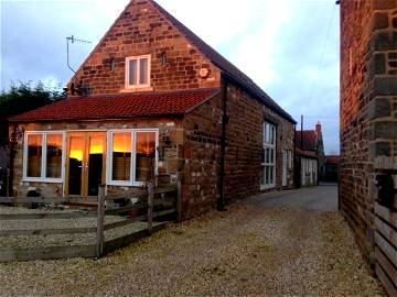 Roomlala | Luxury Accommodation In Recent Barn Conversion