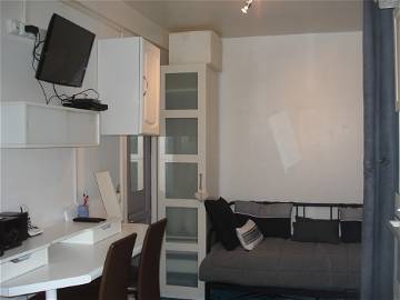 Room For Rent Paris 141063-1