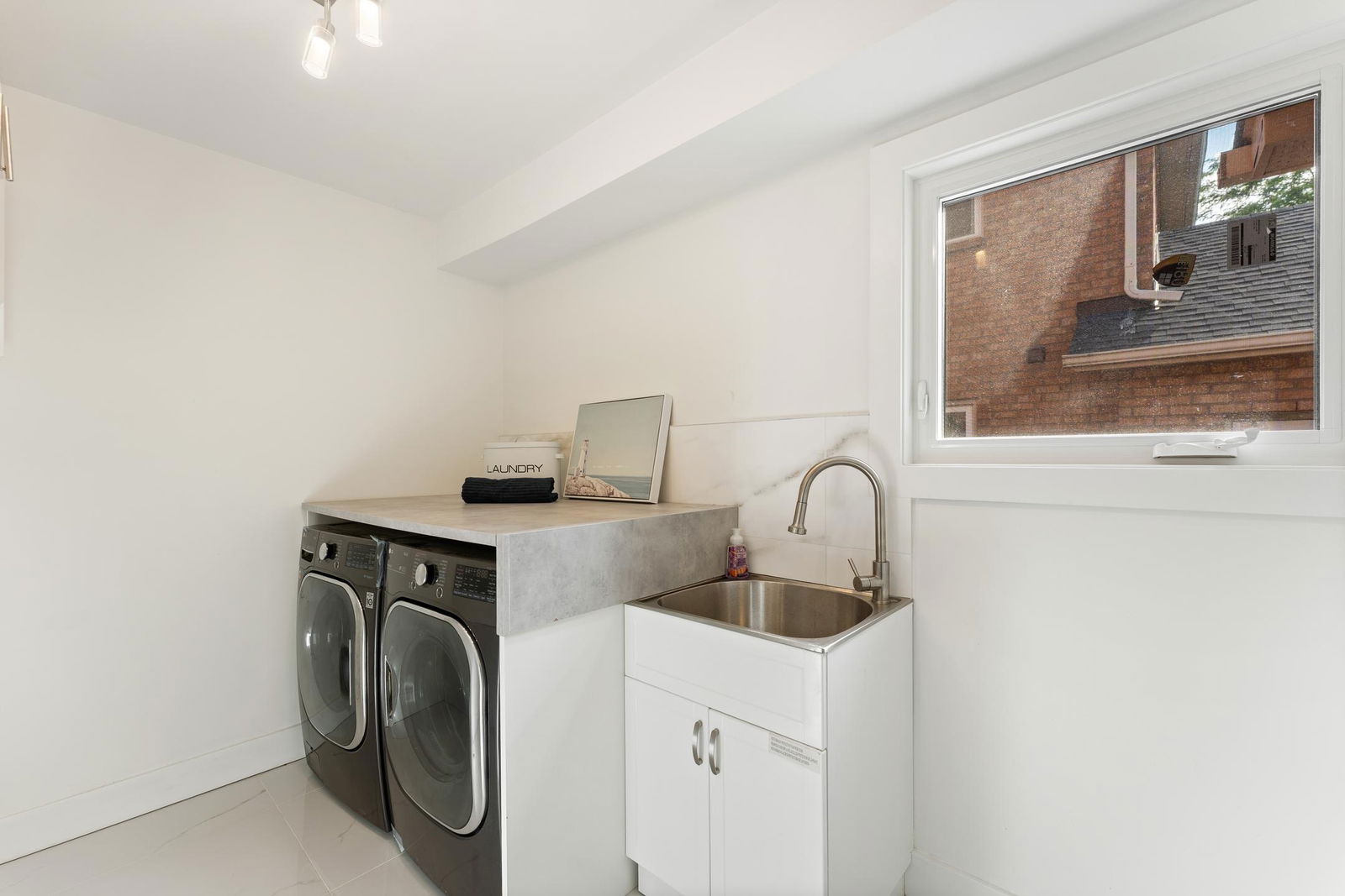 Homestay Oakville 588230