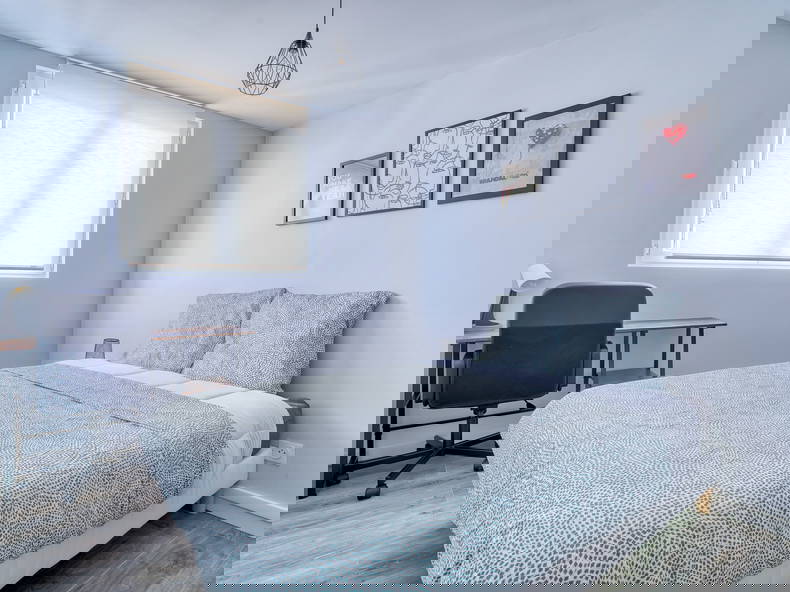 Kolokation Pantin 266203-3