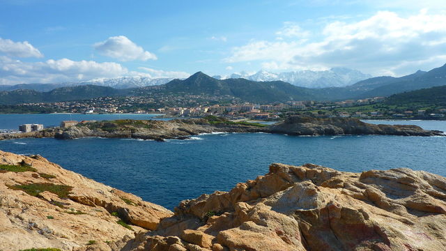 Oberoende Studio L'Île-Rousse 48300