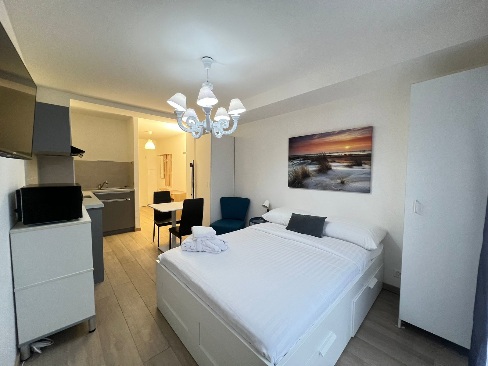 Hela Huset Lausanne 658680