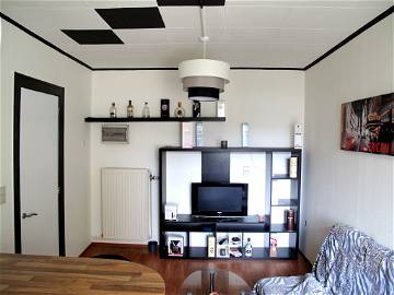 Roomlala | M30.4 Petit Appartement Tout Meublé à Arlon Ville