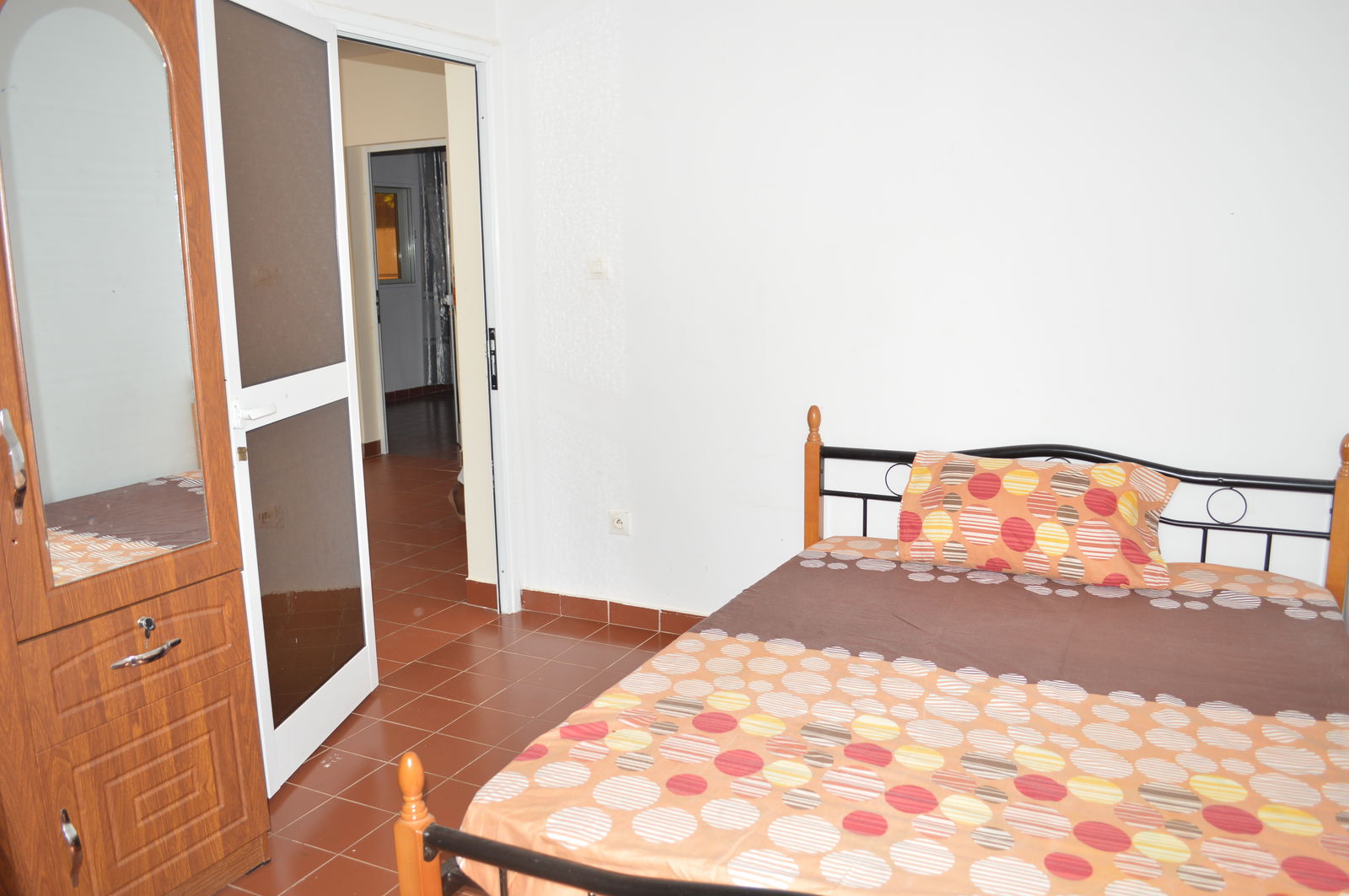 Estudio Independiente M'bour 188218