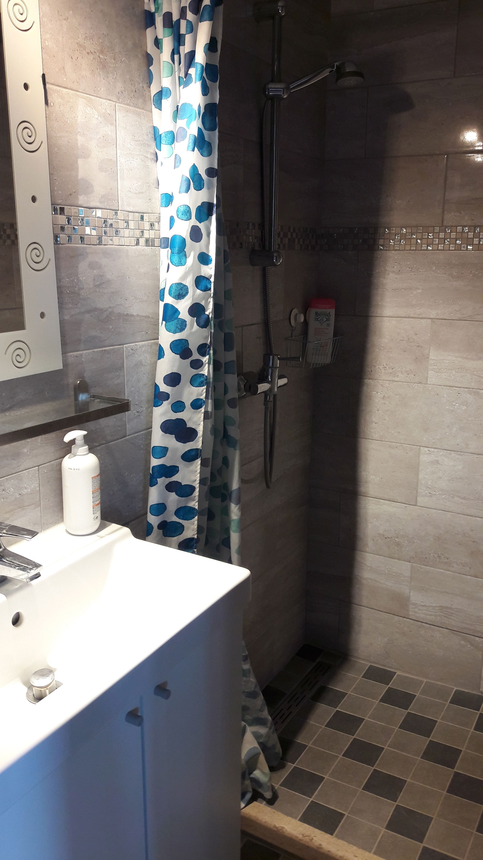 Independent Studio Bruxelles 254907