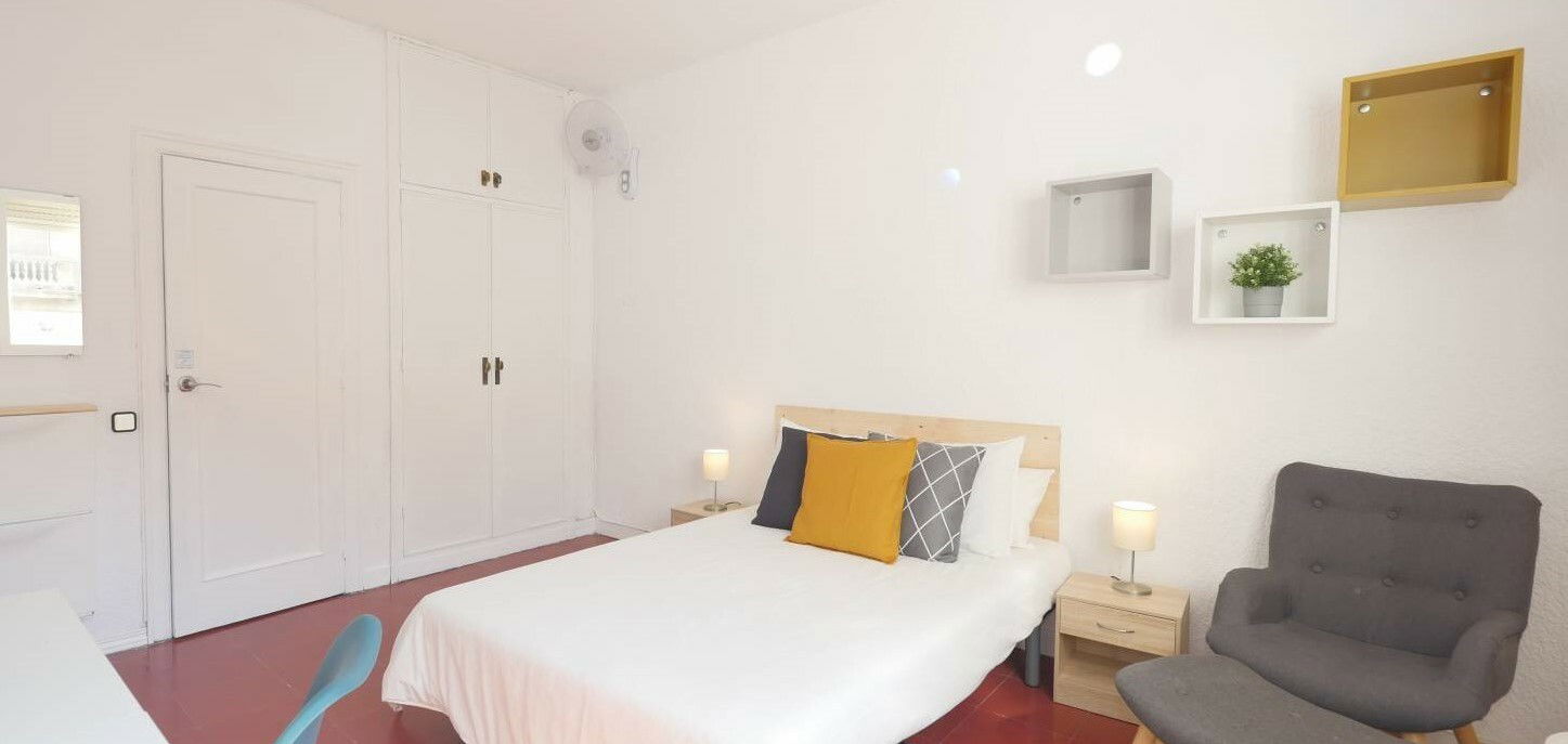 Homestay Barcelona 230629