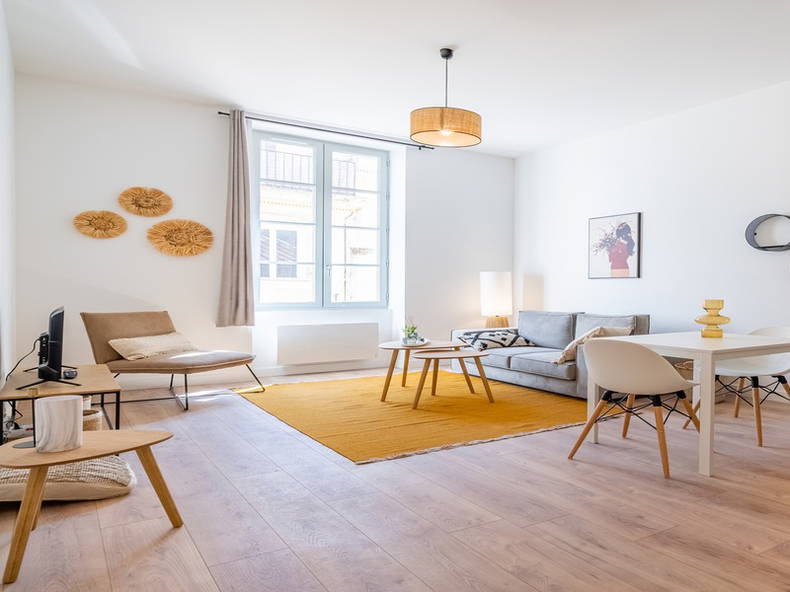 Entire Home Marseille 388152-1